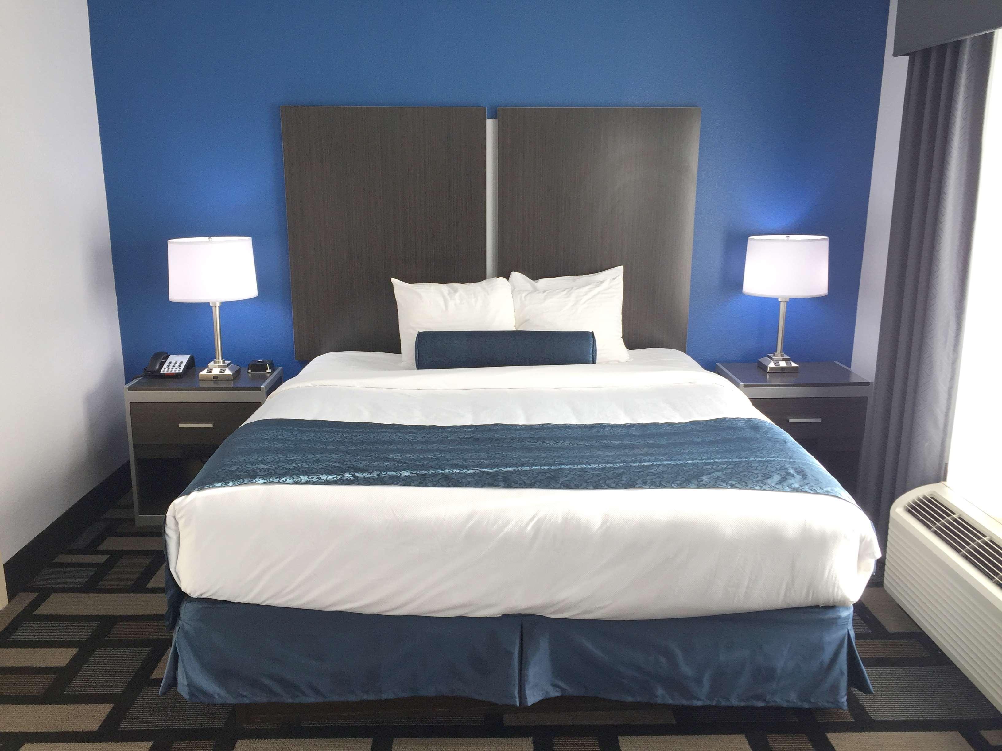 Best Western Plus Birmingham Inn & Suites Exterior foto