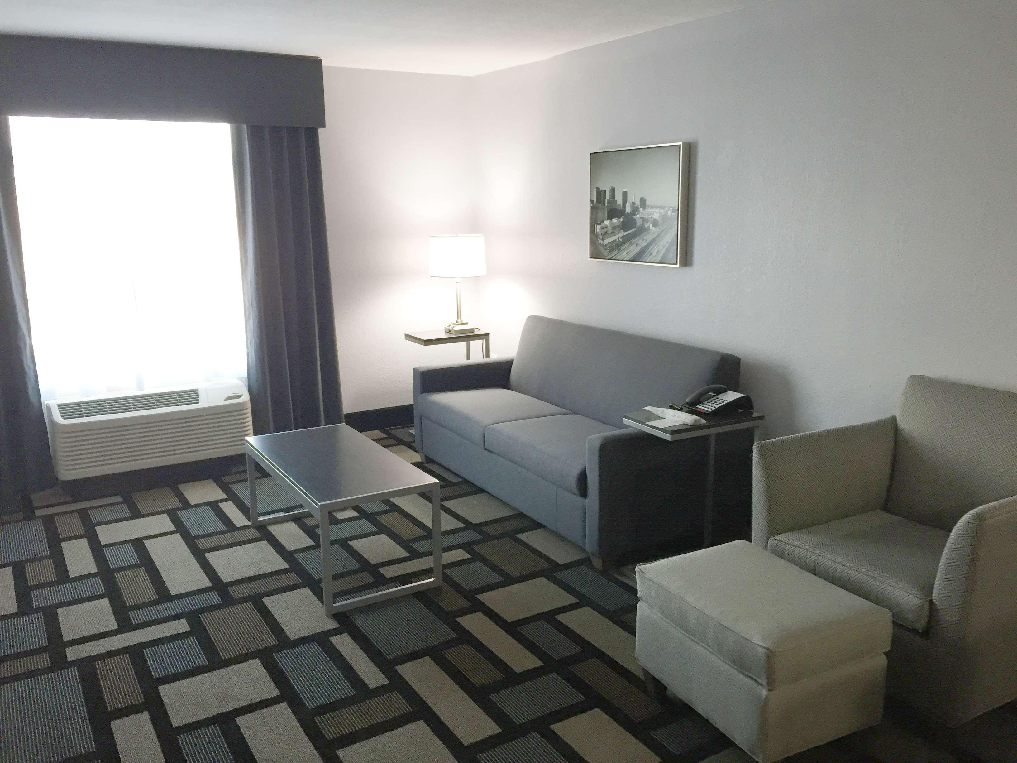 Best Western Plus Birmingham Inn & Suites Exterior foto