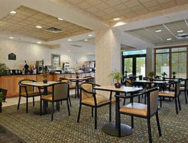 Best Western Plus Birmingham Inn & Suites Exterior foto